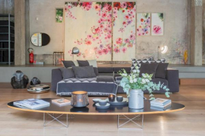 Design Loft with Private Parking by Rent All Como